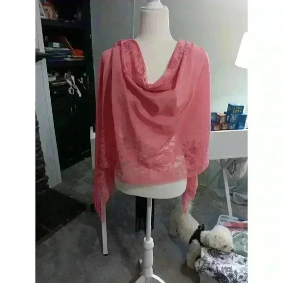 "INDIGO SOUL" Ladies 62" x 28" 100% Polyester Pink Lace Scarf - Picture 1 of 8